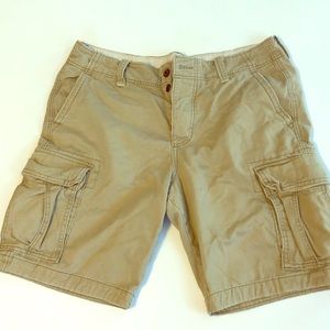 Hollister cargo